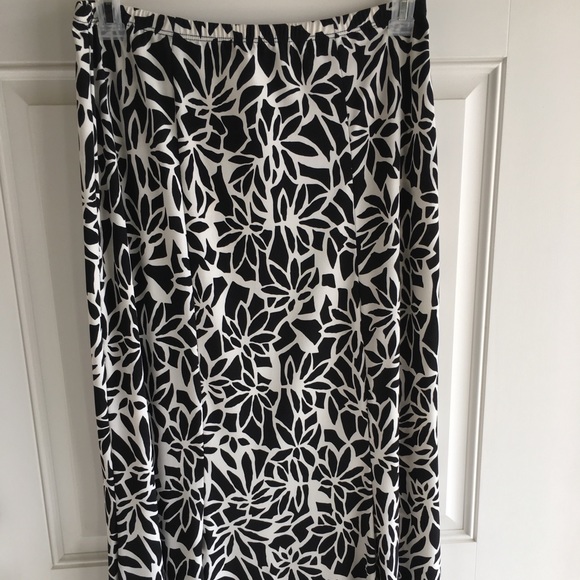 Briggs New York Dresses & Skirts - Maxi Skirt